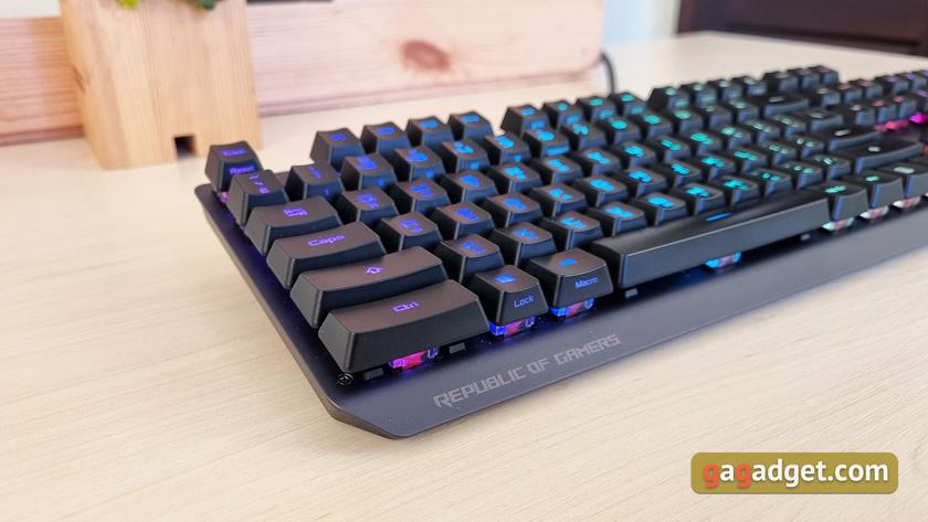 ASUS ROG Strix Scope RX Review: an Opto-Mechanical Gaming Keyboard with Water Protection-4