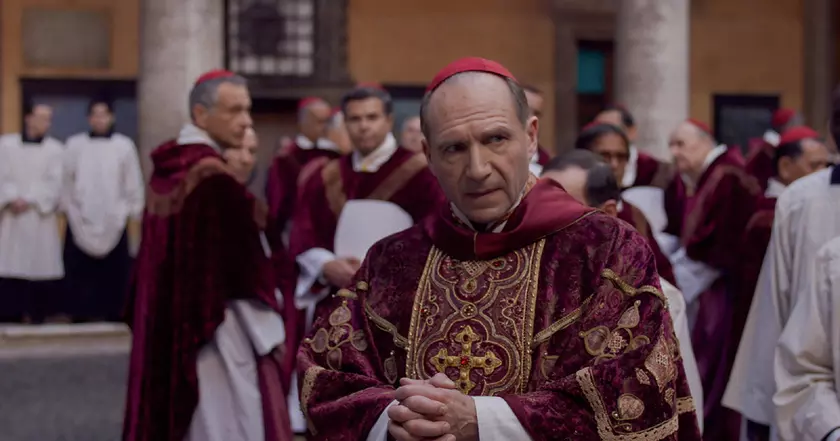 Конклав: Загадки нового кадра