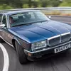 Миниатюра Jaguar XJ40 в городском пейзаже