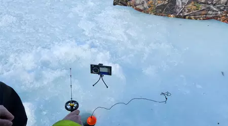 Samsung Galaxy S23 Ultra survived 5 hours in an icy river in northern Sweden