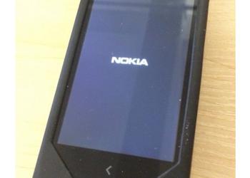 Живое фото инженерного образца смартфона Nokia Normandy на Android