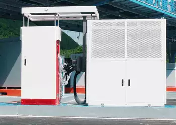 Huawei запустила первую в мире 100 МВт станцию зарядки для грузовиков - станция может дать 100 км хода всего за 5 минут