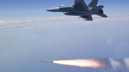 F/A-18E/F Super Hornet fighter successfully tested an upgraded AARGM-ER anti-radar missile