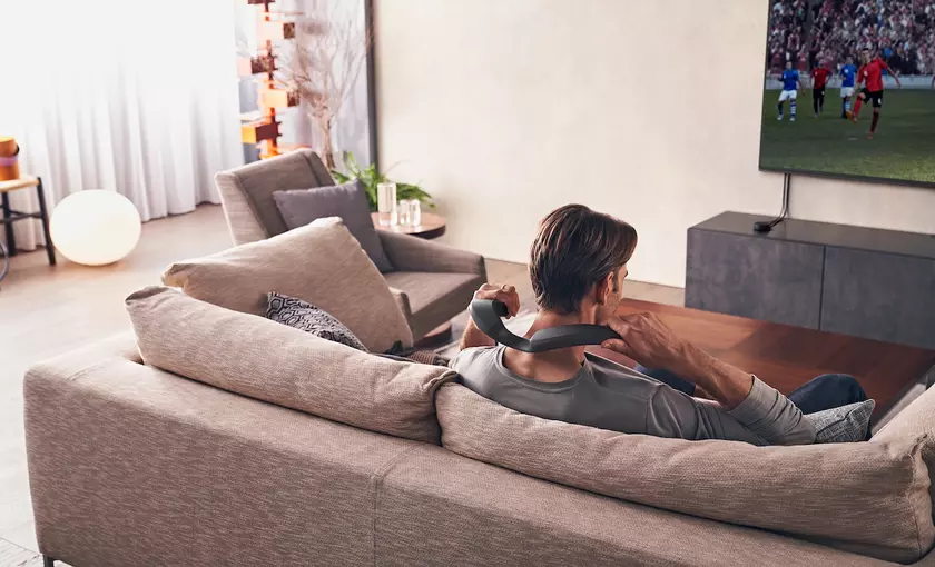 Sony представила шейную колонку SRS-NS7 с поддержкой Dolby Atmos