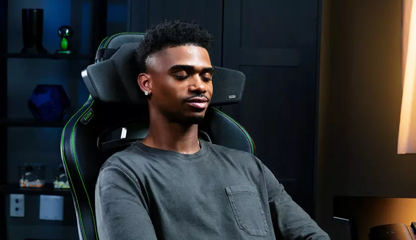 Razer представила необычный аксессуар для геймеров — подушку-наушники Clio, которая обеспечит комфорт и качественный звук