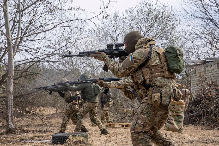 Ukrainisches Militär wird bereits im Vereinigten Königreich ausgebildet