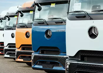 Mercedes-Benz начал поставки электрических eActros 600 клиентам в Германии