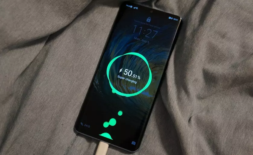Слух: Huawei P40 и Huawei P40 Pro получат 65-ваттную быструю зарядку SuperCharge