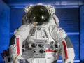 post_big2/axiom-axemu-spacesuit-01.webp