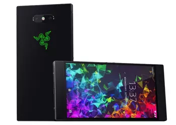 Razer готовит обновление Android Pie для своего игрового смартфона Razer Phone 2