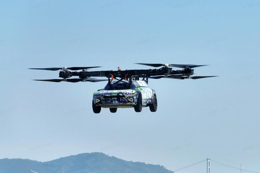 Летающая машина XPeng AeroHT X3 появится в 2025 году по цене $140 000