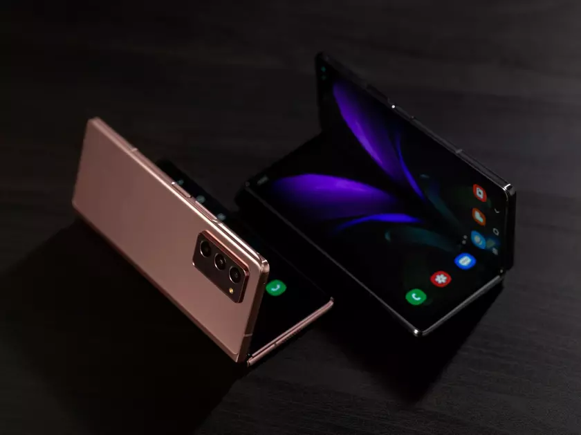 Samsung Galaxy Fold 2 получил прошивку One UI 4.1.1 с операционной системой Android 12L