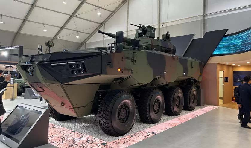 Hyundai Rotem хочет поставлять украинской армии новые боевые машины пехоты N-WAV 8х8