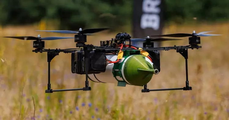 Украина испытывает FPV-дроны на оптоволокне с дальностью действия на 40 км