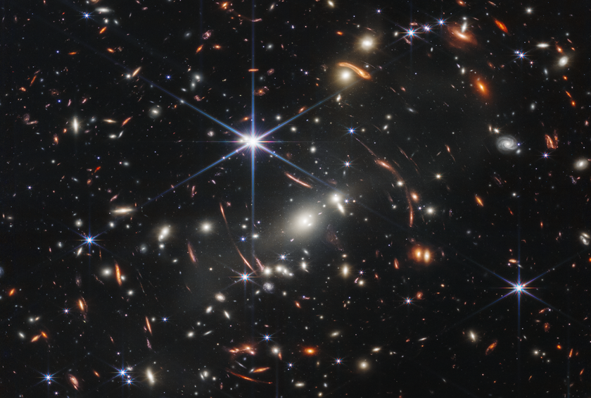 Джо Байден и NASA показали удивительную фотографию глубокого космоса с телескопа "Джеймс Уэбб", который революционизирует астрофизику