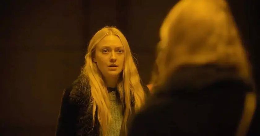 Дата релиза предстоящего триллера "The Watchers" была отложена на неделю, что бы избежать конкуренции с "The Crow"