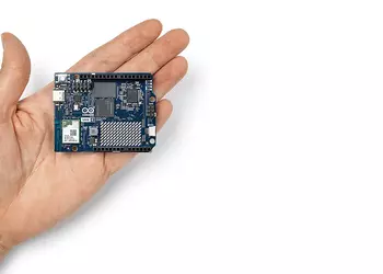 Q для Qualcomm — новая плата для энтузиастов автоматизации Arduino UNO Q может запускать Linux так же как Raspberry Pi