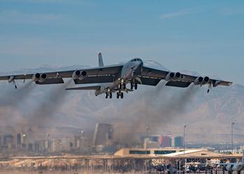 США перекинули в Великобританию четыре ядерных бомбардировщика B-52H Stratofortress