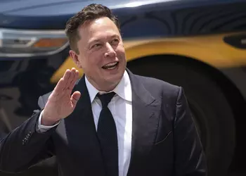 Мои дети в 12 лет писали код лучше – Илон Маск раскритиковал создателя Dogecoin