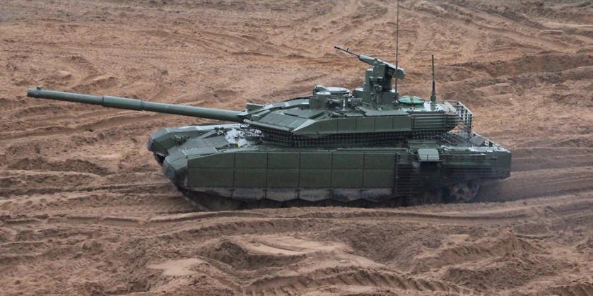 .5 மில்லியனுக்கும் அதிகமான மதிப்புள்ள ரஷ்ய மேம்படுத்தப்பட்ட T-90M தொட்டி மீது உக்ரேனிய ட்ரோன் கையெறி குண்டுகளை வீசியது.