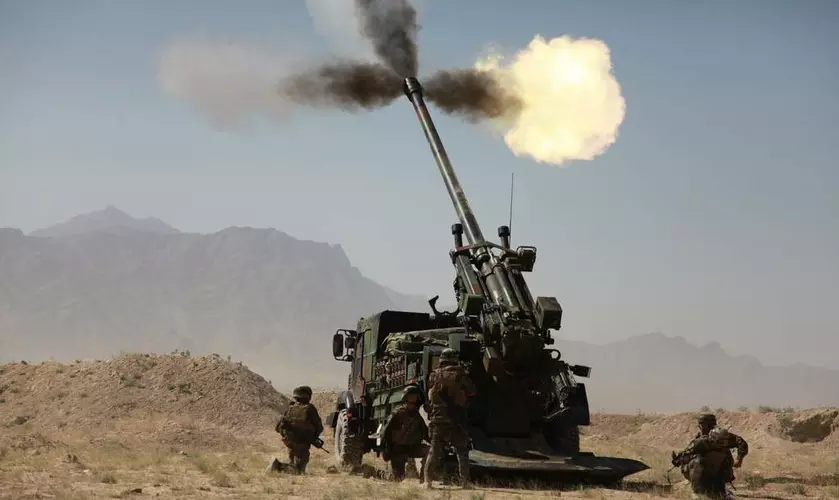 Nexter передала армии Марокко первую партию самоходных гаубиц CAESAR по контракту на €200 млн