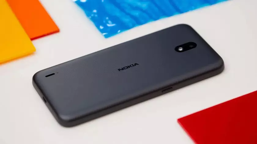 Дешевый смартфон Nokia 1.3 начал обновляться до Android 11