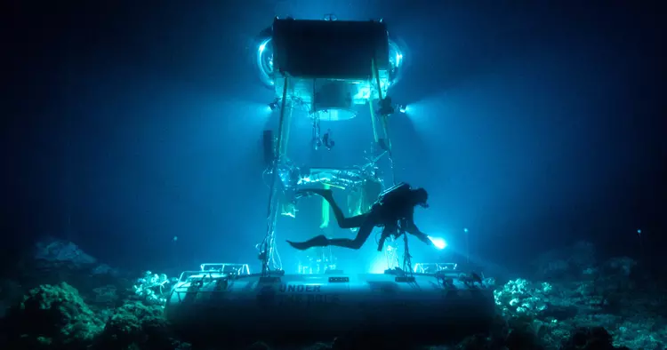 Peugeot goes underwater