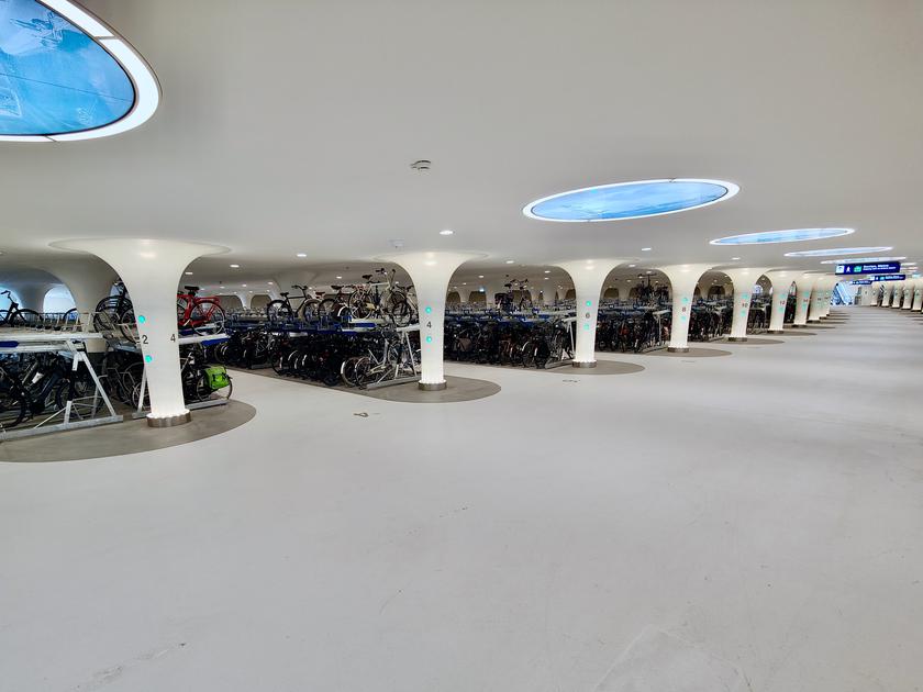 Aparcamiento futurista: construyen en Ámsterdam un parking submarino para bicicletas de 60 millones de euros