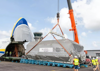 Украинский самолет Ан-124 "Руслан" выбрали для перевозки французского спутника CSO-3 