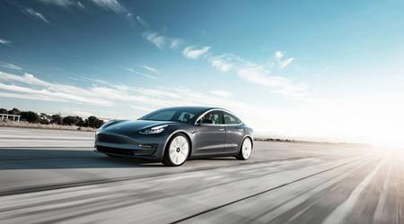 Tesla aumenta le emissioni di gas serra del 20% nel 2023