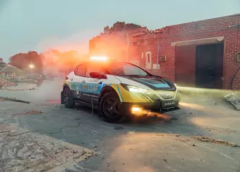 Nissan превратила хэтчбек Leaf в передвижную электростанцию для спасателей