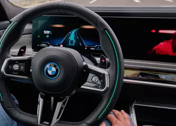 BMW пояснила, чому позбавила 7 Series ...