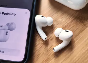 Apple has released a new firmware version for AirPods, AirPods Pro and AirPods Max