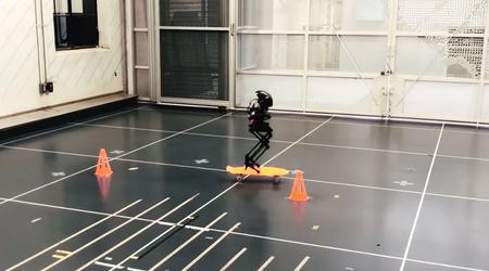 Zweibeiniger Roboter-Drohnen-Hybrid kann laufen, fliegen und Skateboard fahren [Video]