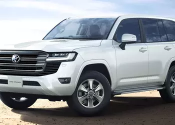 На треть дороже: Toyota заменила бензиновый V6 гибридом в Land Cruiser 300