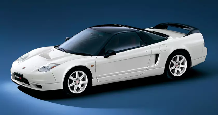 Descubre los secretos bajo el capó del Honda NSX R