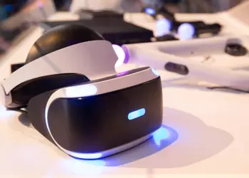 Sony разрабатывает VR-контроллеры для PlayStation 4