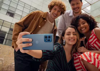 Motorola Edge 40 Pro: 165Hz OLED display, Snapdragon 8 Gen 2 chip, IP68 protection and 4,600mAh battery with 125W charging for €899