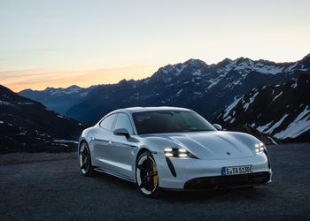 Конкурент Tesla: електроспорткар Porsche отримає два мотори потужністю 750 л/с