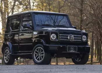 На продажу выставили гольфкар в стиле G-Class - он выдает 20 л.с., имеет 4 дисплея и стоит дороже Chevrolet Trax