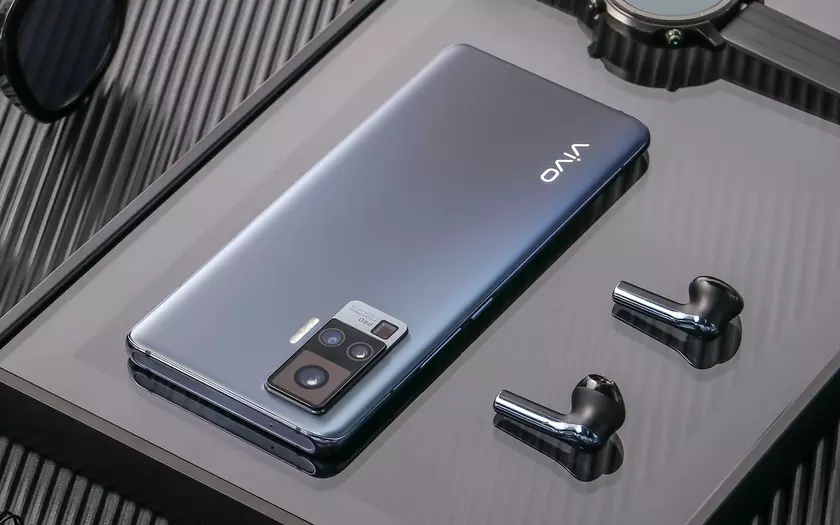 Vivo дарит наушники TWS Neo при покупке флагмана X50 Pro