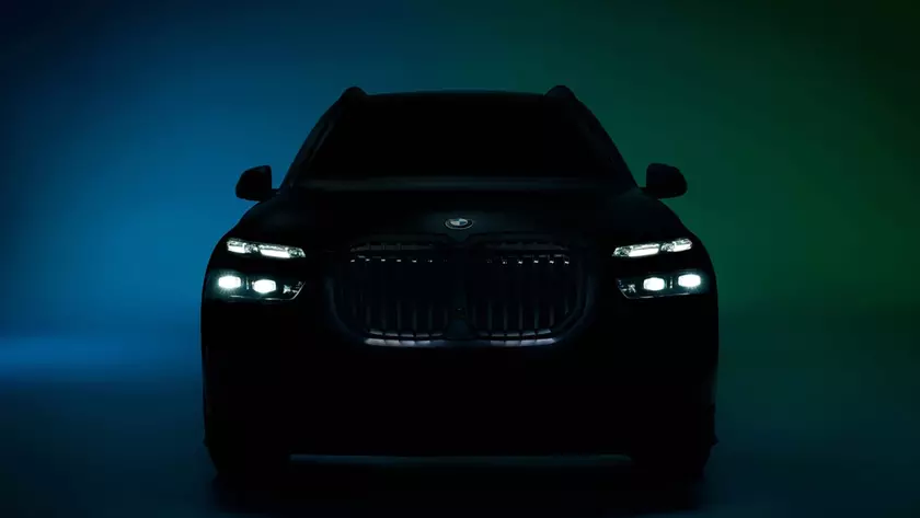 Кроссовер BMW Alpina XB7 Manufaktur в матовом цвете