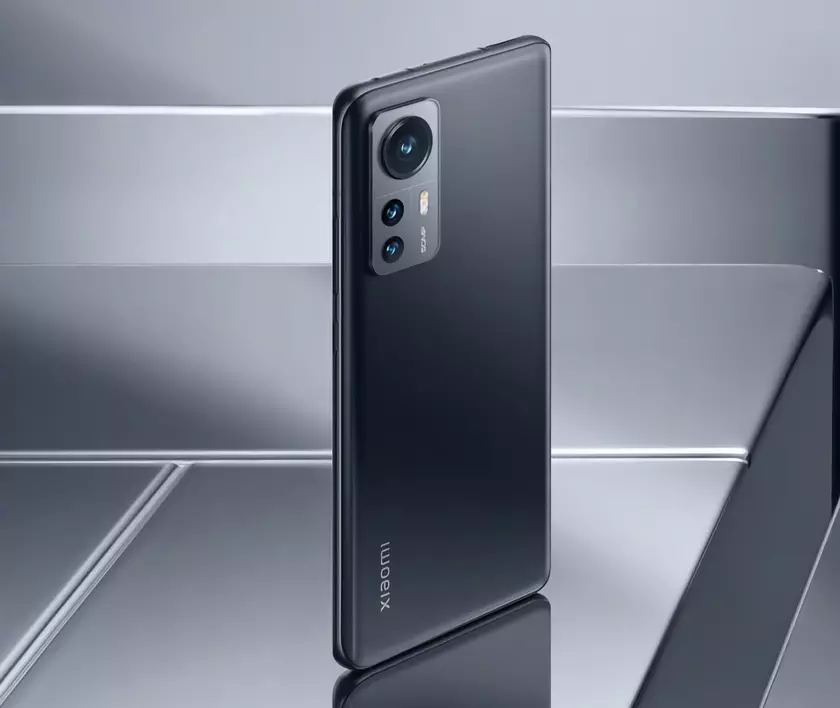 AMOLED-дисплей на 120 Гц, чип Snapdragon 8+ Gen 1 и MIUI 13 из коробки: инсайдер раскрыл характеристики Xiaomi 12T