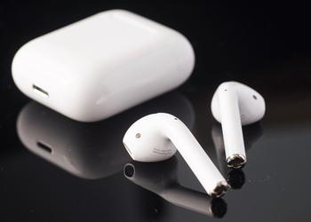 Apple has already started production of AirPods 3 headphones and will unveil them by the end of the year