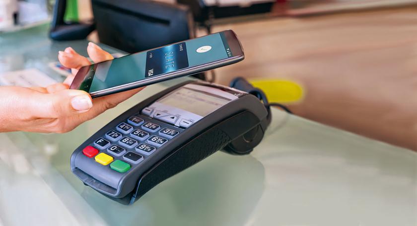 В смартфонах Huawei без сервисов Google появятся NFC-платежи