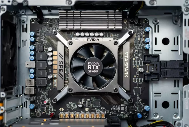 Nvidia решила стать Apple: представлена ARM-платформа RTX Spark для ноутбуков
