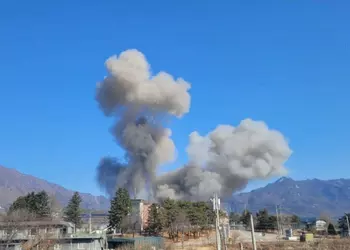 В Южной Корее истребитель KF-16 случайно сбросил 8 авиабомб на жилые дома и церковь: есть пострадавшие