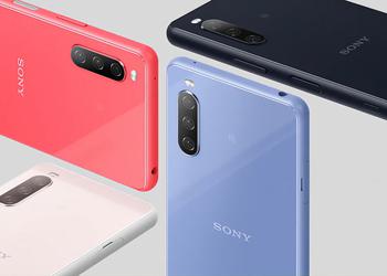 Sony has started updating the Xperia 10 III to Android 13