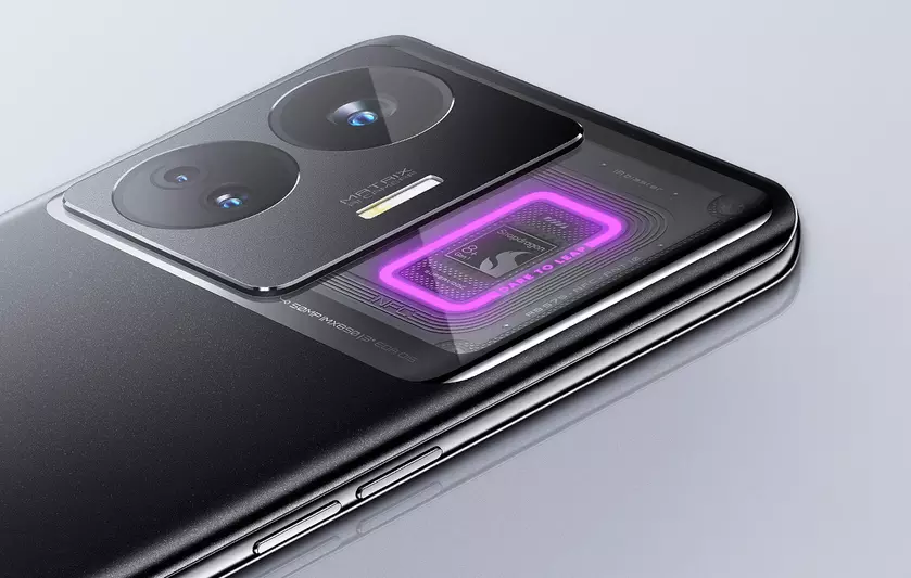 realme начнёт продавать глобальную версию GT 3 с 240-Вт быстрой зарядкой на следующей неделе