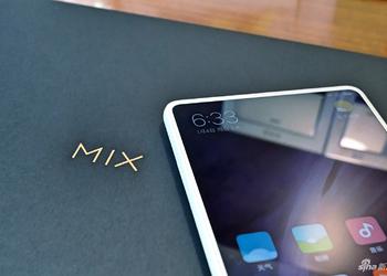 Рекламный тизер Xiaomi Mi Mix 2S: «неправильная» фронтальная камера и еще меньше рамок